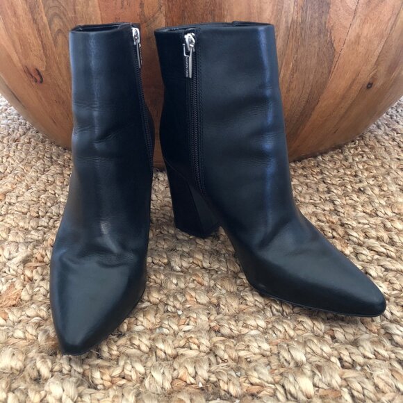 Black Vince Camuto Booties, Pointed Toe, Size 8 1/2M, Heeled - Picture 3 of 13